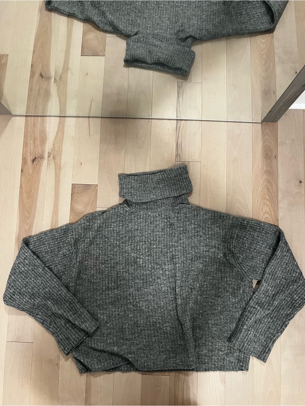H&M Gray Ribbed Turtleneck Sweater